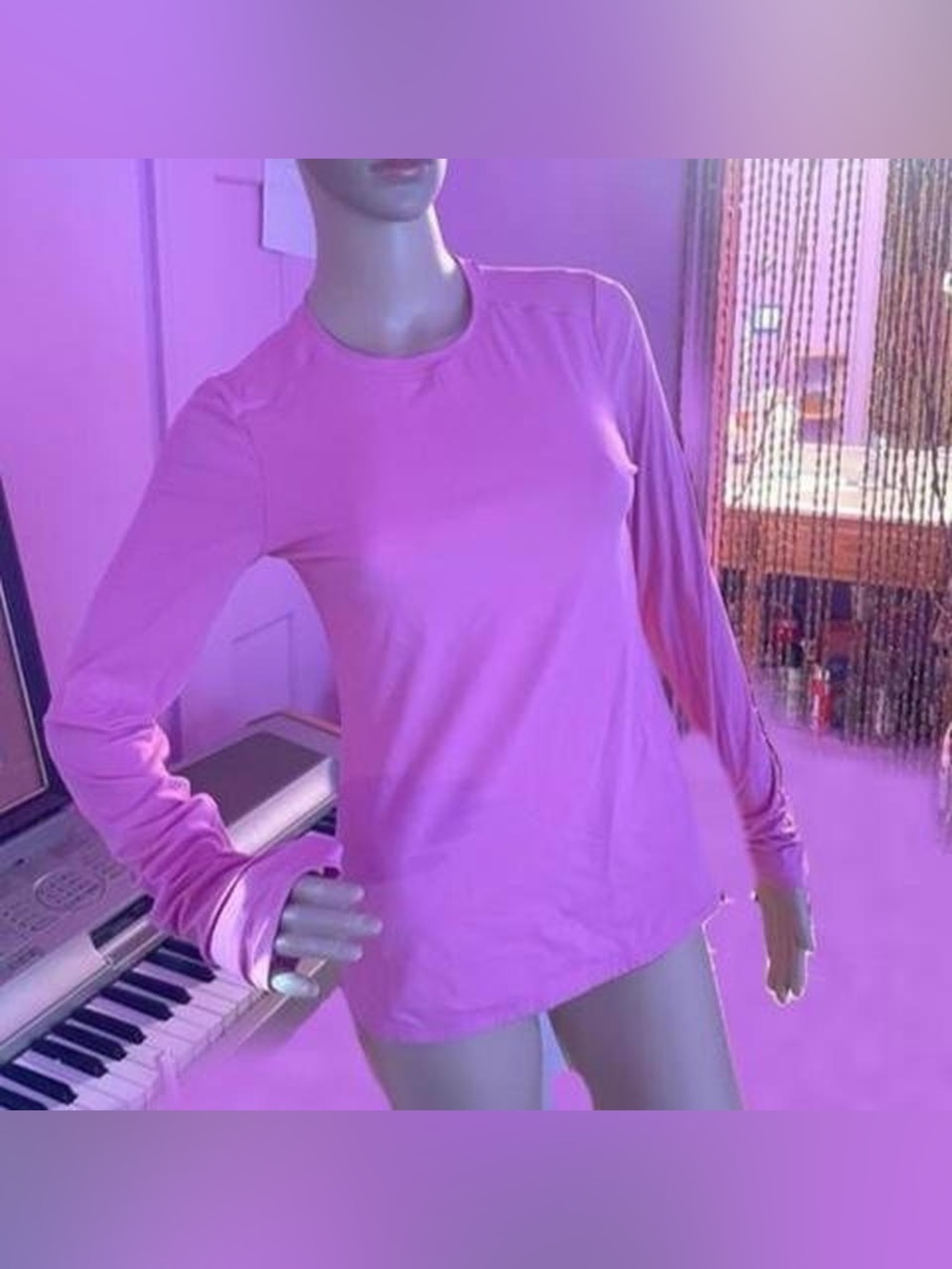 🩰 5/$10 bundle deal - Women's Long Sleeve Crewneck Top - Pink